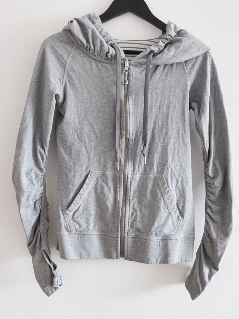 Lululemon size 8 Aura Reversible Zip Hoodie Jacket  Light Gray Stripe